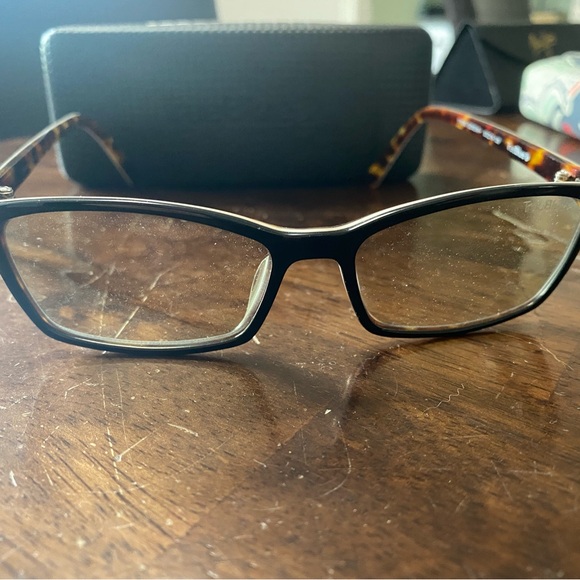 True Blue glasses - Picture 1 of 3